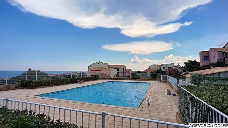 Appartement T3 Avec Terrasse Donnant Sur La Mer Sur Saint Pierre La Mer Esterno foto